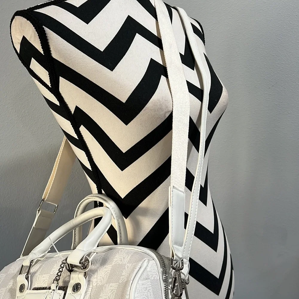 NWOT Steve Madden White Bkali Satchel Crossbody Bag.